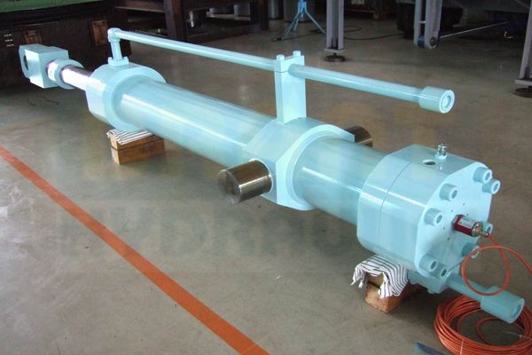JOHS 110 hydraulic cylinder with sensor