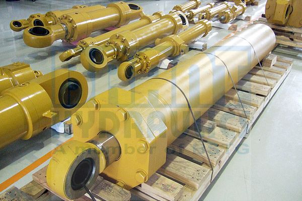 hydraulic cylinder for slag pot carrier