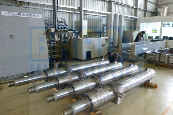 Customized hydraulic cylinder