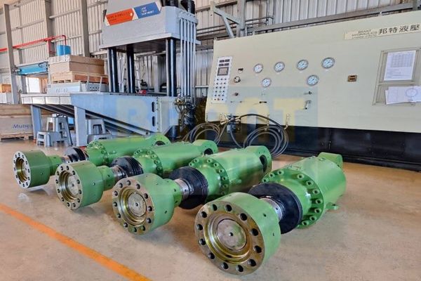 Cement mill hydraulic cylinder Cement mill hydraulic cylinder