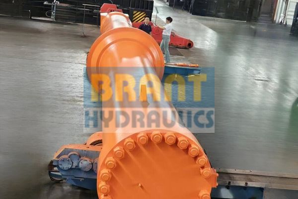 16 meters stroke large dam gate cylinder 16 meters stroke large dam gate cylinder