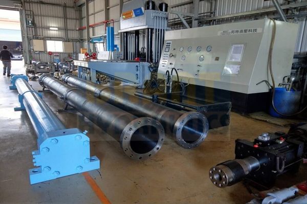 steel plant roller change cylinder