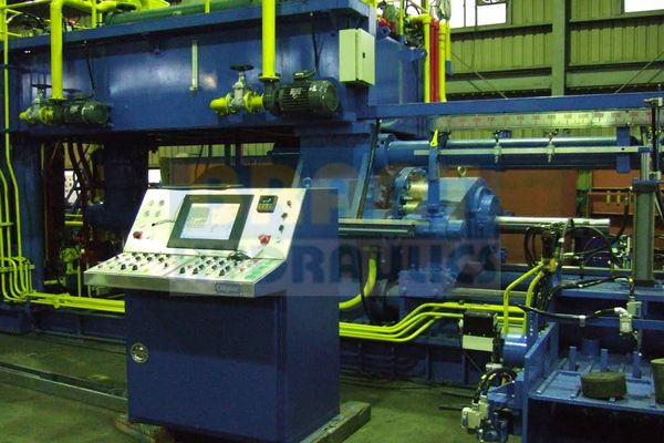 hydraulic machine hydraulic machine