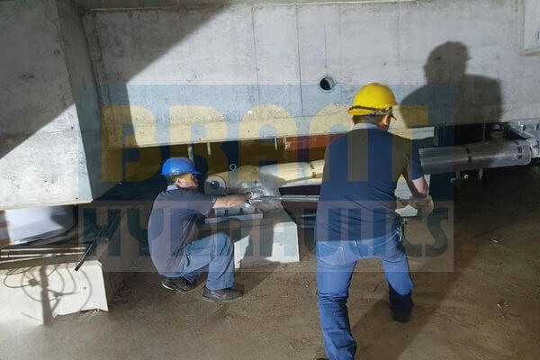 Installation of Long Stroke FVD