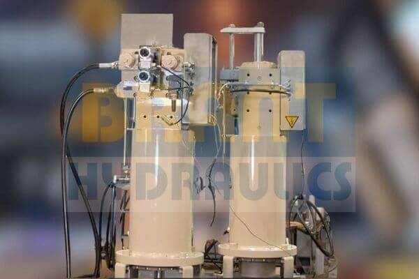 Servo cylinder for power plant