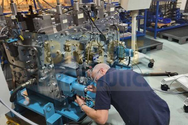 servo valve and proportional valve in system
